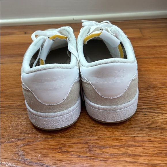 NIKE SB FC Classic Sneakers - Picture 3 of 6